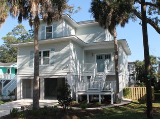 910 Jones Ave, Tybee Island, GA 31328