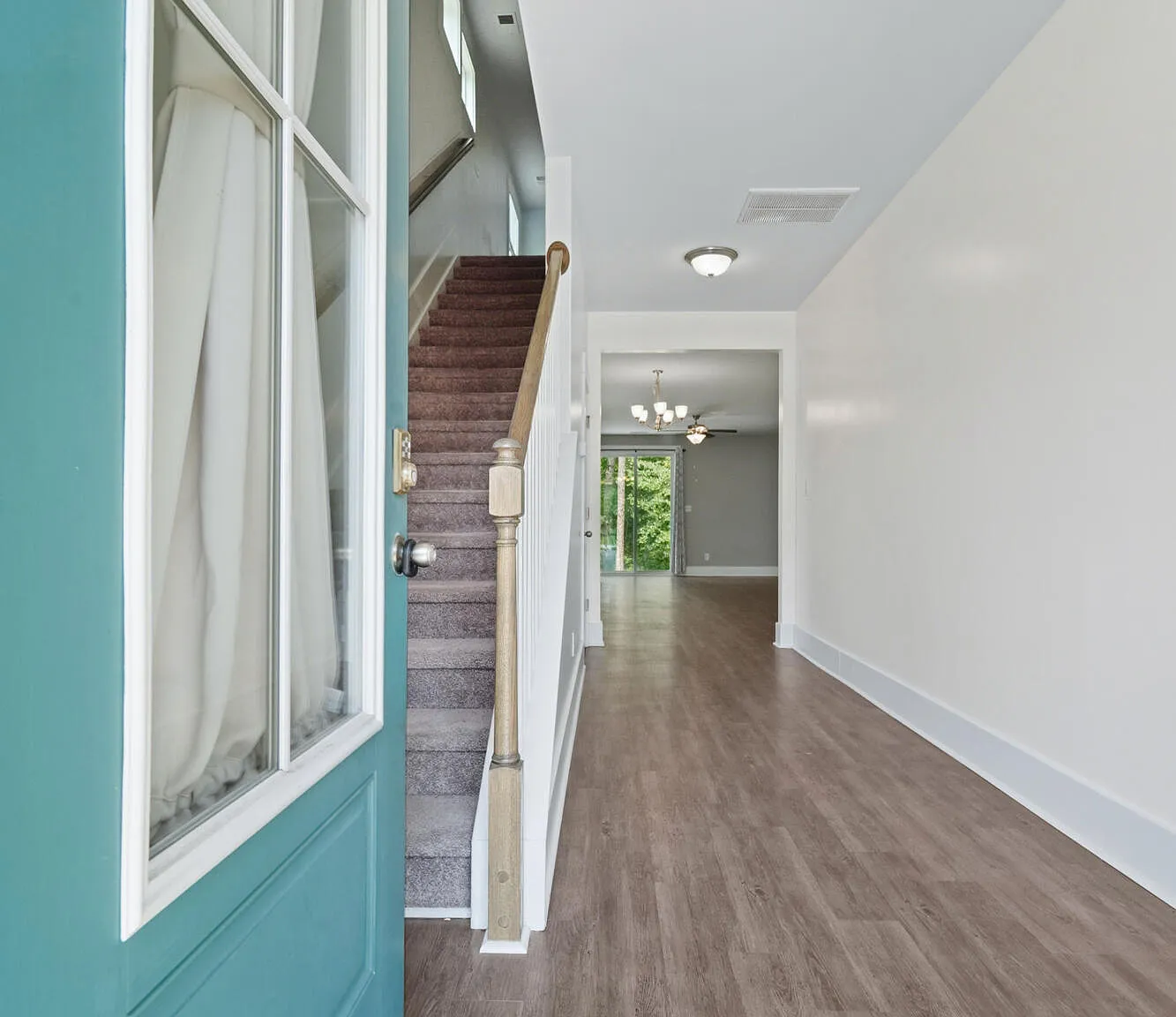 4 bed, 3.0 bath, 2361 sqft, $2,695 — Photo 3