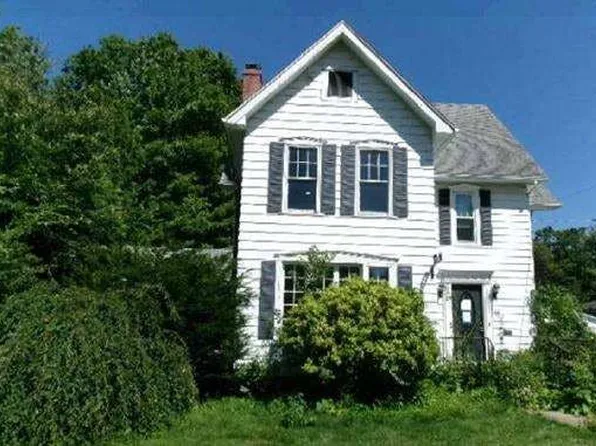 120 N Freedom St, Ravenna, OH 44266