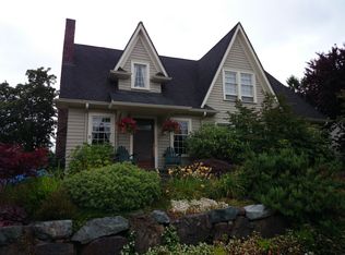 2271 N 54th St, Seattle, WA 98103