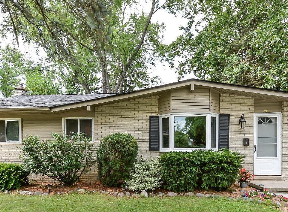 1st image of 77 Nichols Dr