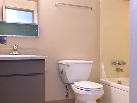 2nd image of 5625 15th Ave NE APT 402
