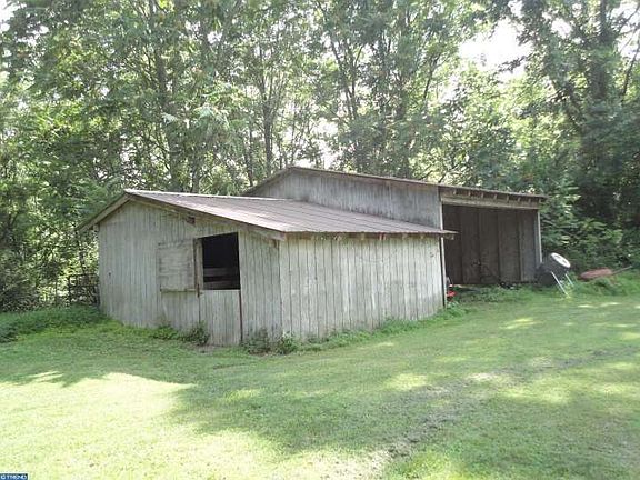 2nd image of 36 Pennbrook Dr
