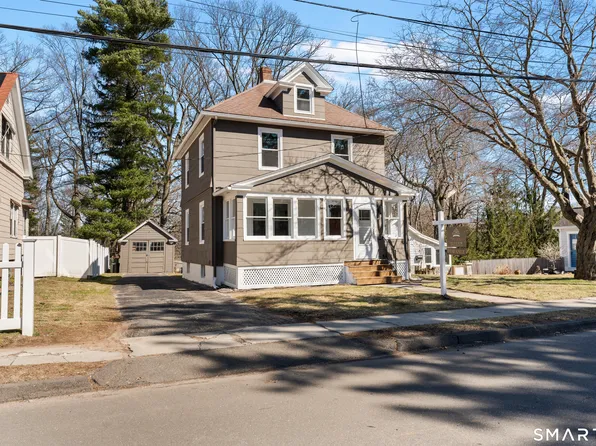 30 Oakwood Street, East Hartford, CT 06108