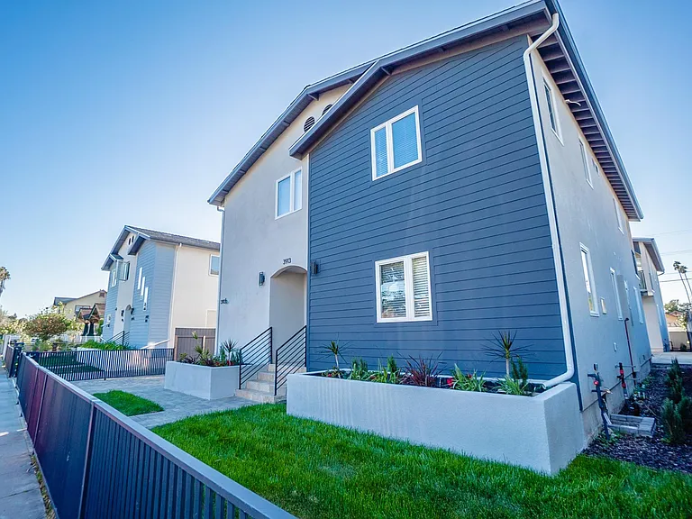 3913 Brighton Ave — Photo 43