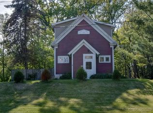 6200 Big Bend Rd, Waterford, WI 53185