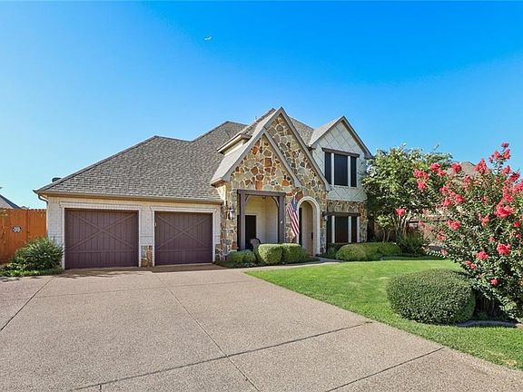2nd image of 1302 Lake Meadow Dr