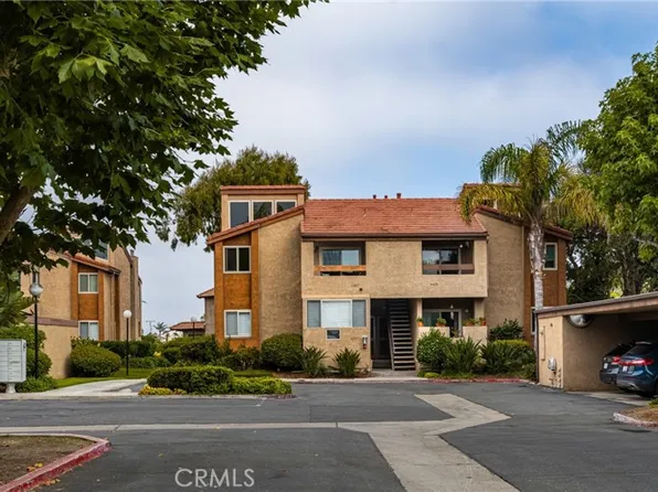 16837 Bluewater Ln #4, Huntington Beach, CA 92649