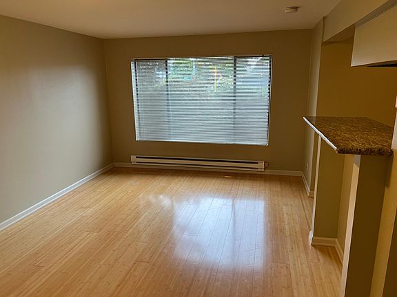 5th image of 7055 35th Ave NE #7059