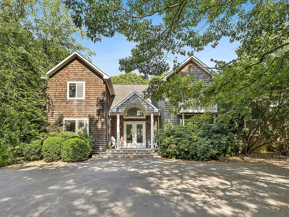 1st image of 9 Rosebud Ln