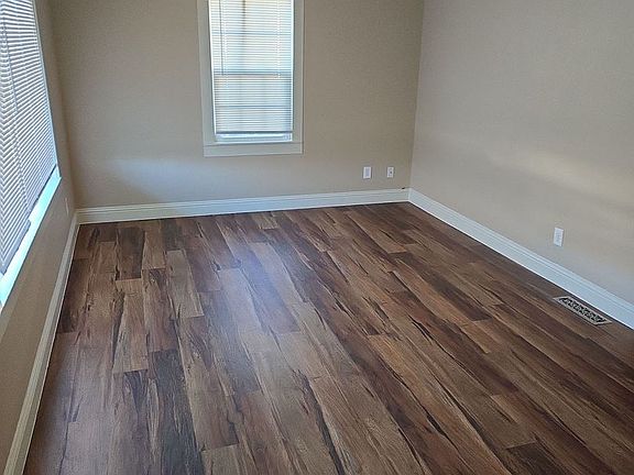 3rd image of 1635 G St #1635