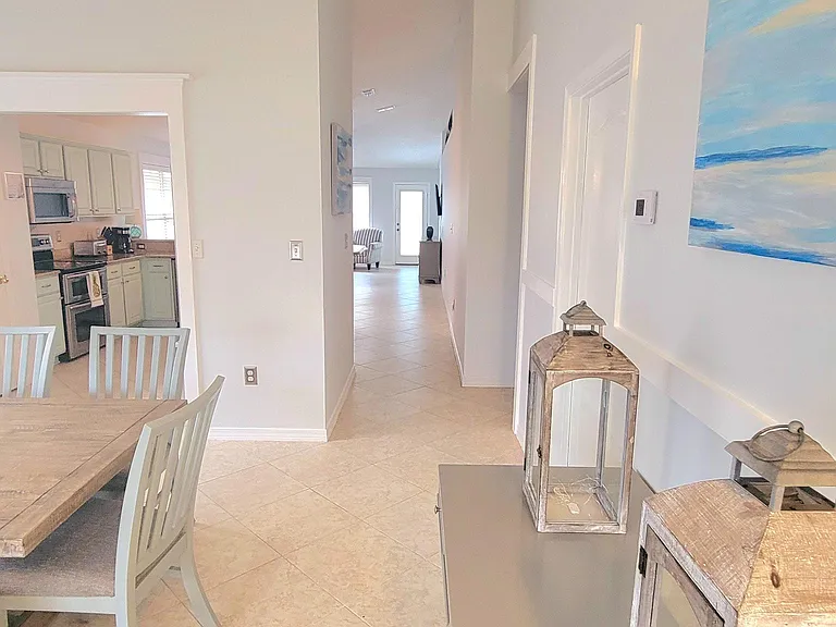 157 Sandy Cay Dr — Photo 2