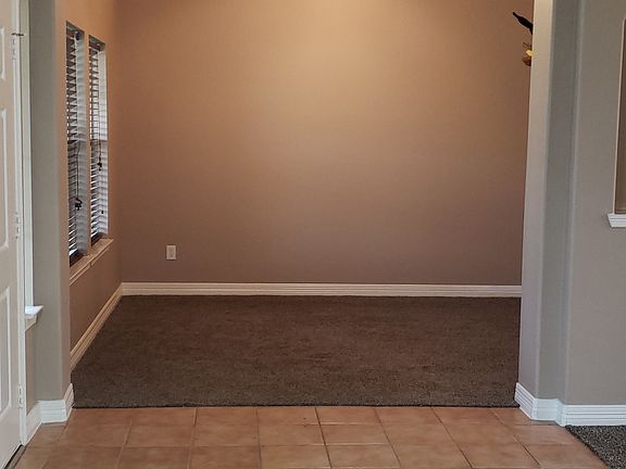 4th image of 1814 Caroline Ave