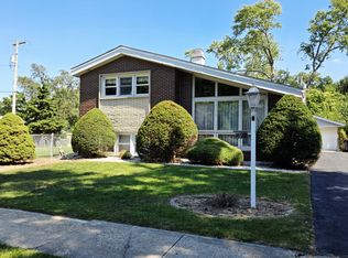 16911 Murphy Ave, Hazel Crest, IL 60429