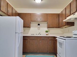 525 3rd St SW #103, Jamestown, ND 58401