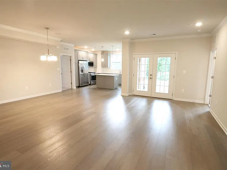 23255 Milltown Knoll Sq #102 — Photo 15