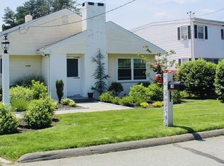 10 Roy St, Fairhaven, MA 02719