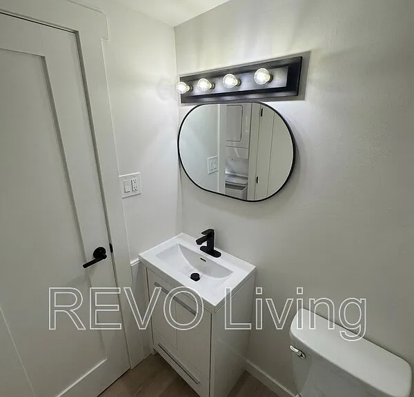 137 Oakdale Ave #2 — Photo 5