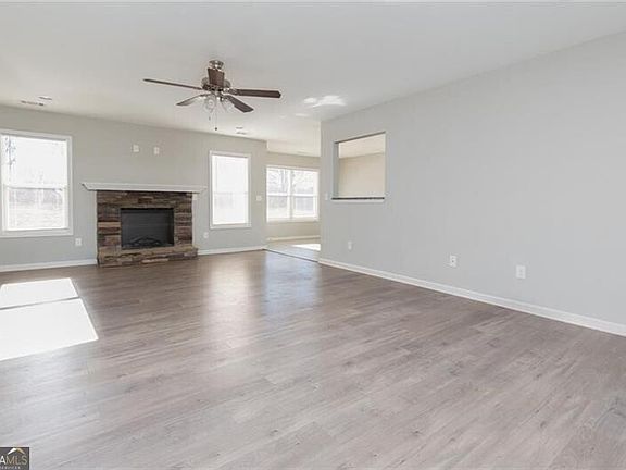 2nd image of 82 Gray Field Ct