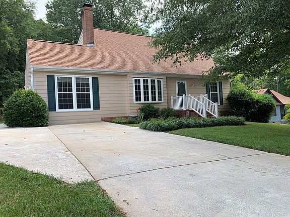 2nd image of 4381 Brentwood Dr