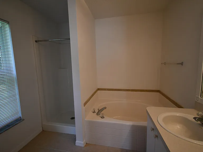 2547 SW Kenilworth St — Photo 12