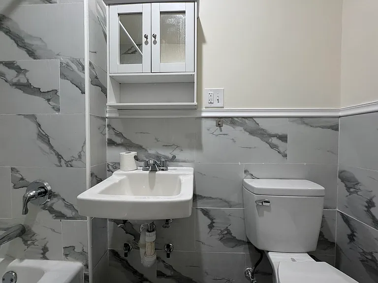 3030 Colden Ave #1A — Photo 10
