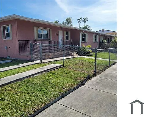 3100 SW 2nd St — Photo 8