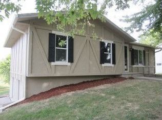 5301 S 16th Ter, Saint Joseph, MO 64504