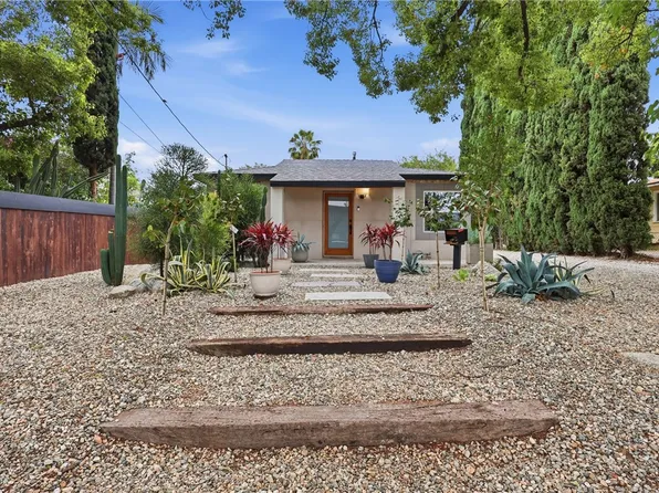 261 N Oak Ave, Pasadena, CA 91107