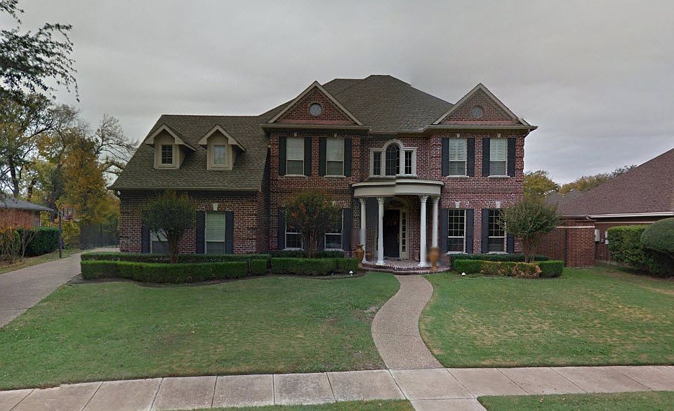 1st image of 3504 Woodhaven Dr