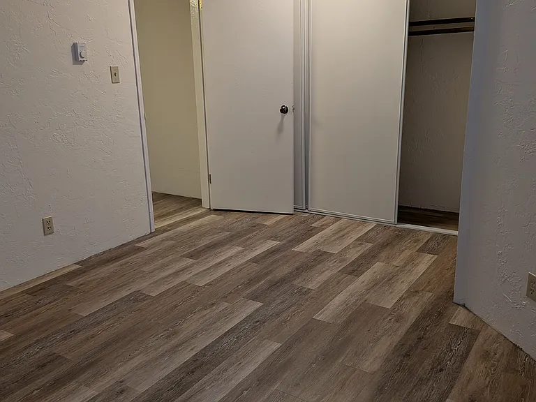 209 1st Ave N #3 — Photo 13