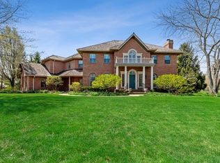 1260 Fiore Dr, Lake Forest, IL 60045