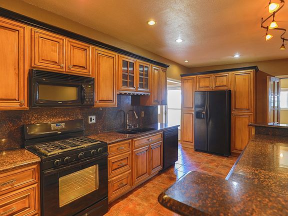 2nd image of 5209 Branon St