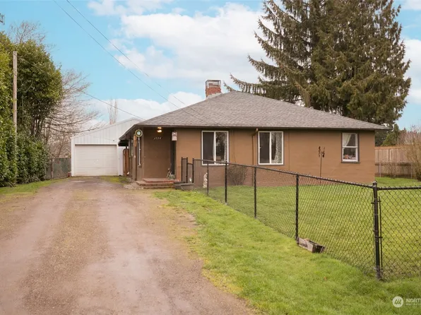 3534 Memorial Park Drive, Longview, WA 98632