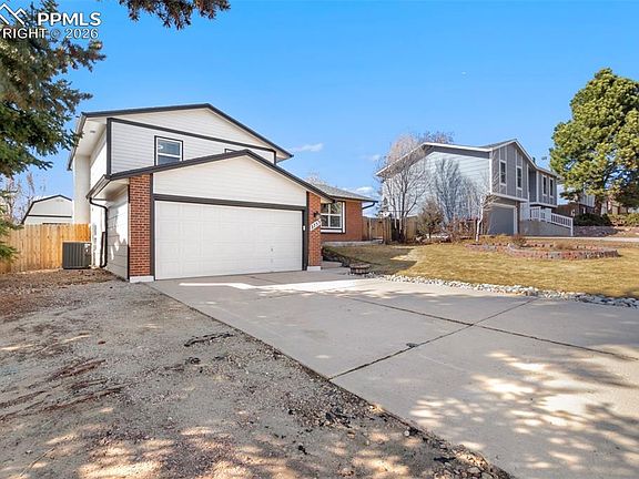 4th image of 3755 Misty Meadows Dr