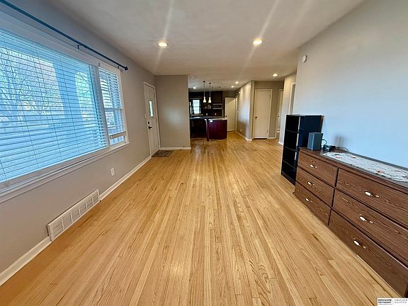 4th image of 5117 N St