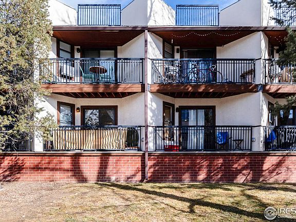 2nd image of 1800 Pearl St #12
