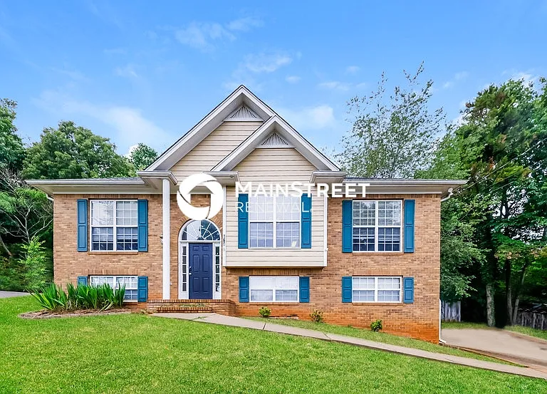 160 Laurel Oak Ln — Photo 1