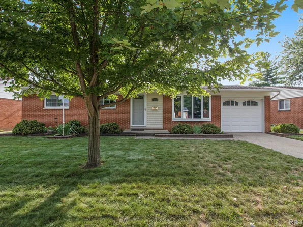 14702 Stonehouse Ave, Livonia, MI 48154