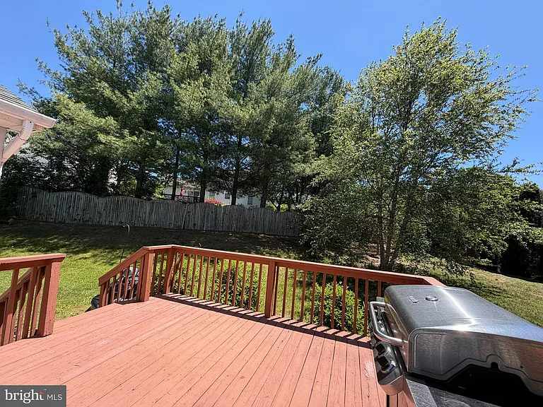 407 Tamarack Cir — Photo 44
