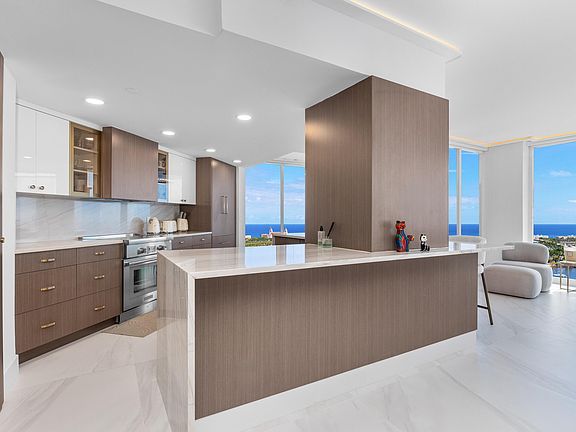 4th image of 525 S Flagler Drive #23A