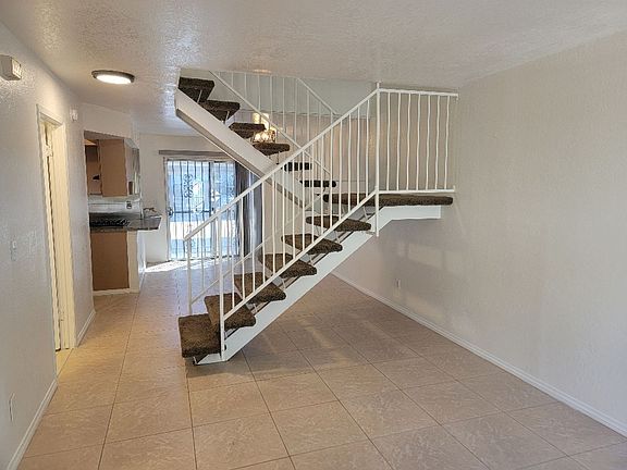 5th image of 504 Sellers Pl