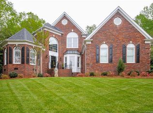 3933 Huckleberry Rd, Charlotte, NC 28210