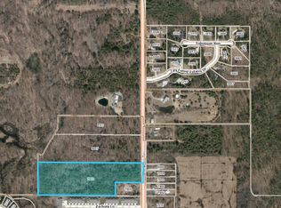 7913 N Sturgeon Ave, Midland, MI 48642