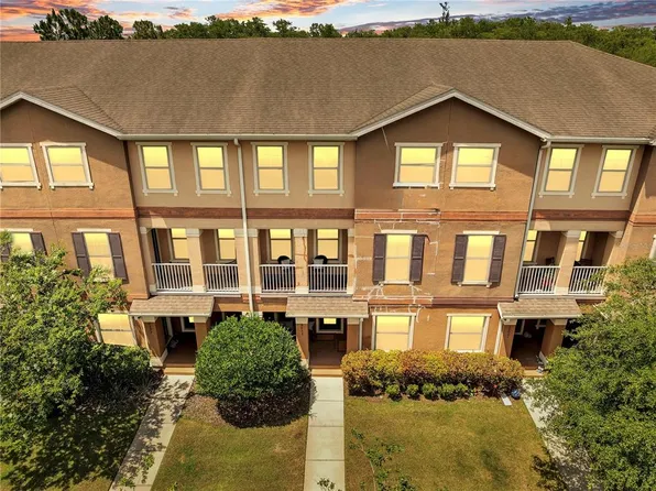 9997 Town Lake Dr, Orlando, FL 32832