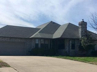 5176 Raintree Cir, Loma Linda, MO 64804