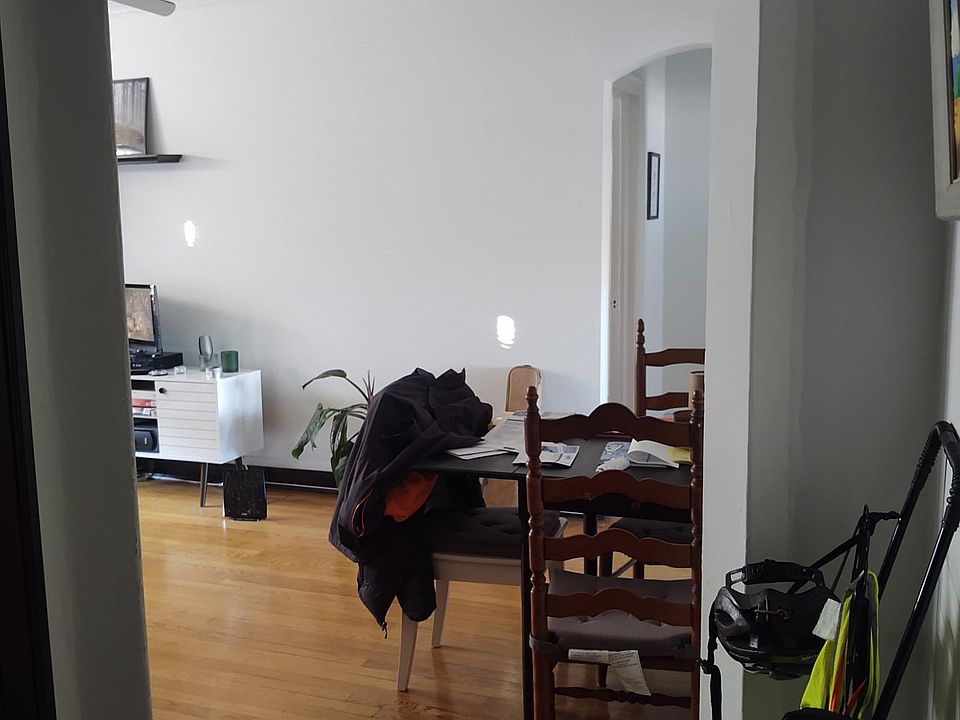 1st image of 2559 W Montrose Ave #3A