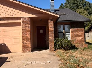 3505 W Wood St, Rogers, AR 72756