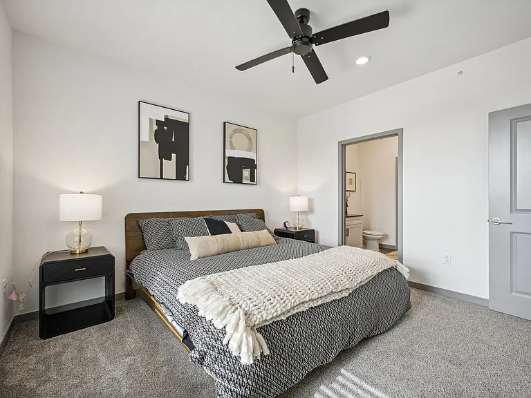 The Quarry Luxury Apartments — Photo 12