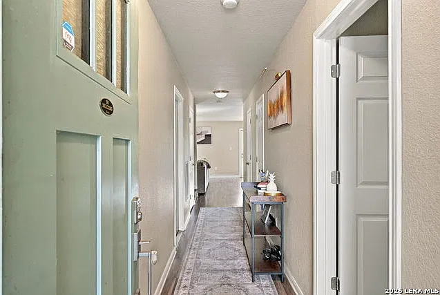 4 bed, 2.5 bath, 2395 sqft, $2,250 — Photo 3